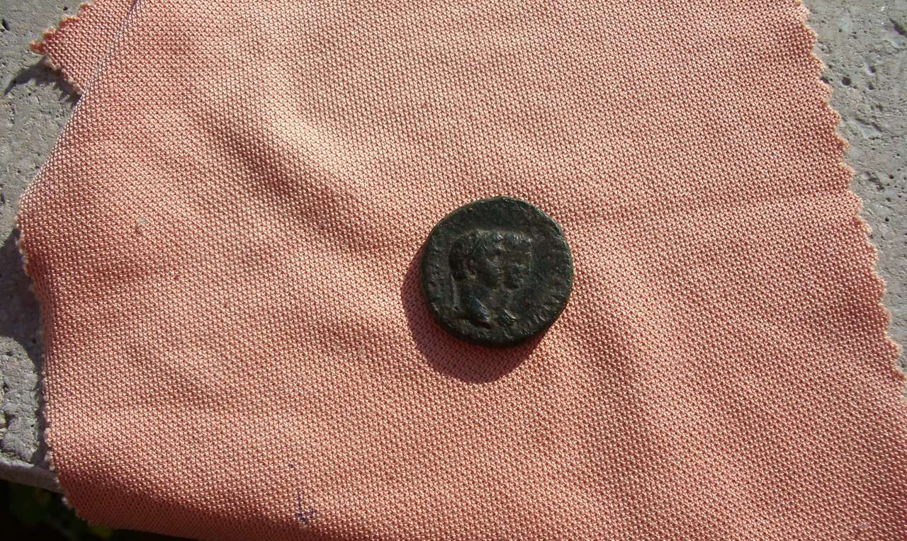 2-Hours-Metal-Detecting-,-2-Nice-Coins
